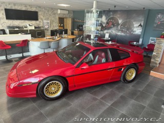 Pontiac Fiero FIERO GT,2.8,93KW, V6,+2. 1988