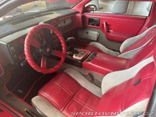 Pontiac Fiero FIERO GT,2.8,93KW, V6,+2. 1988