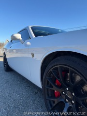 Dodge Challenger Hellcat, 6,2 V8, Manuál 2016