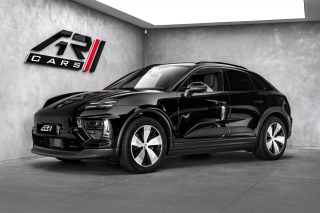 Porsche Macan 4 EL Vzduch BOSE