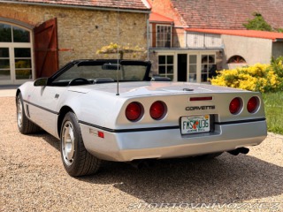 Chevrolet Corvette 5.7 V8 | Manuál 23 560mil 1986