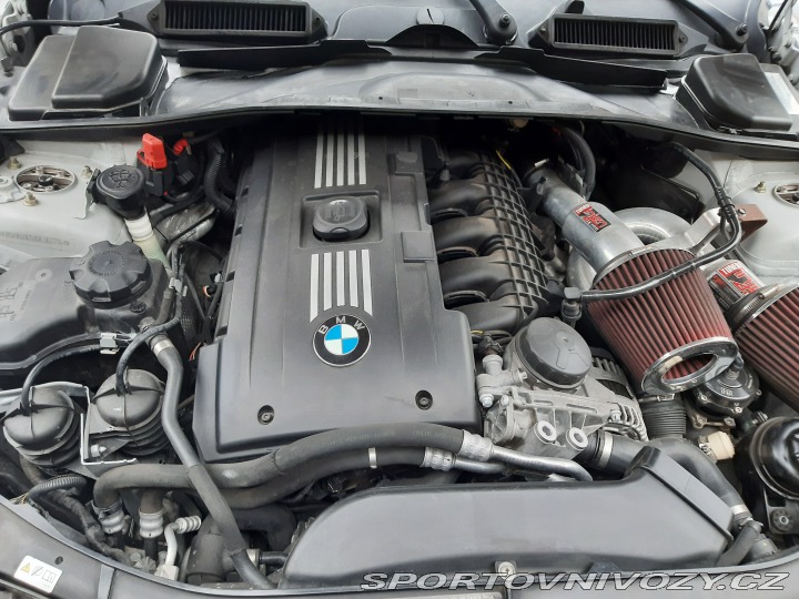 BMW 3 335 is E92 M SPORT origo 2010