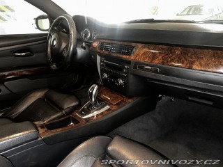 BMW 3 335 is E92 M SPORT origo 2010